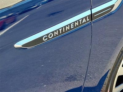 2017 Lincoln Continental Black Label